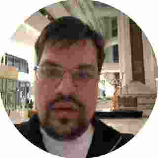 前 Royal Never Give Up 和 EDward Gaming 中路选手 Cryin 宣布他将暂时离开比赛：他计划在新赛季休息